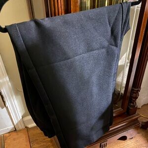 Black dress pants with pockets